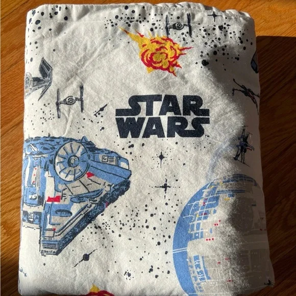 Pottery Barn Twin Star Wars sheet set - Picture 1 of 2